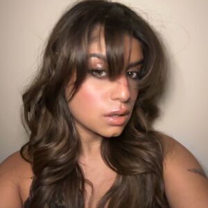 Meet your Posher, Briya